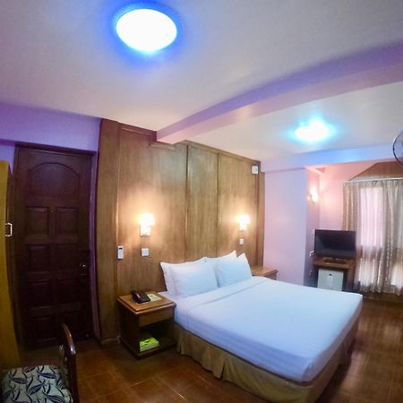 Royal City Hotel Mandalaj Zewnętrze zdjęcie