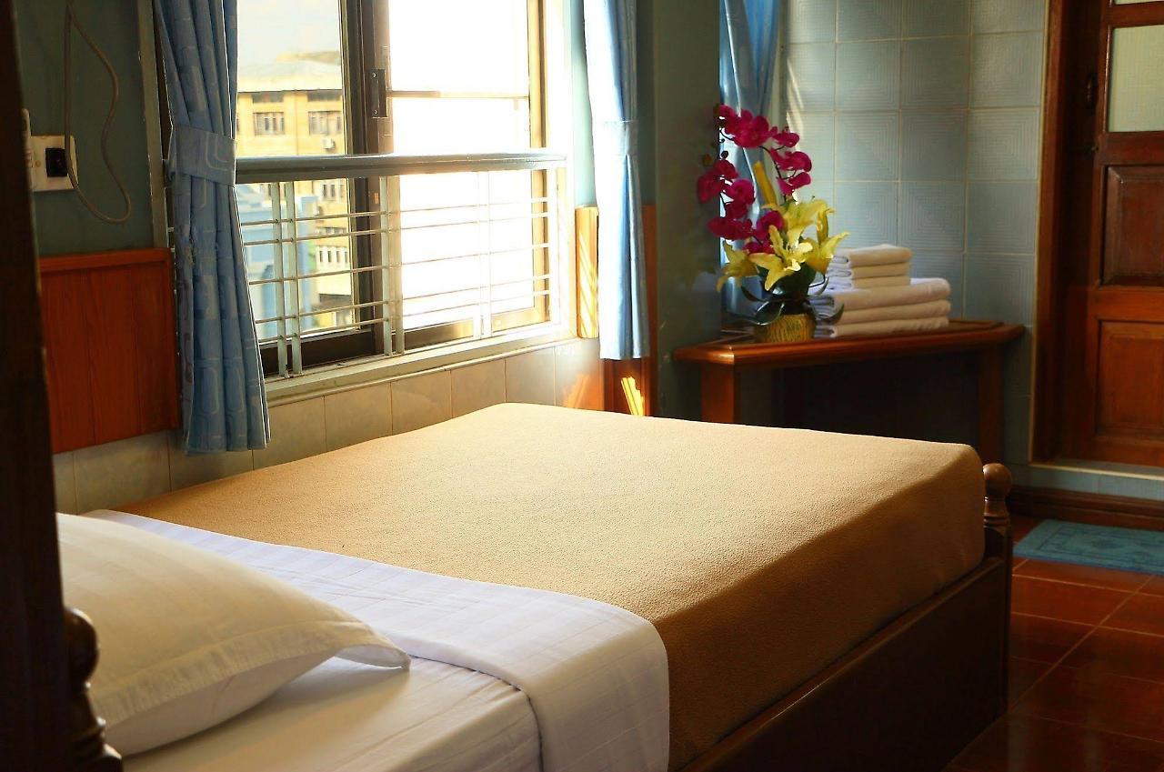 Royal City Hotel Mandalaj Zewnętrze zdjęcie