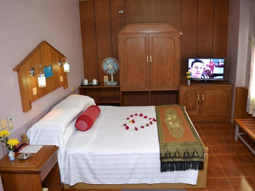 Royal City Hotel Mandalaj Zewnętrze zdjęcie