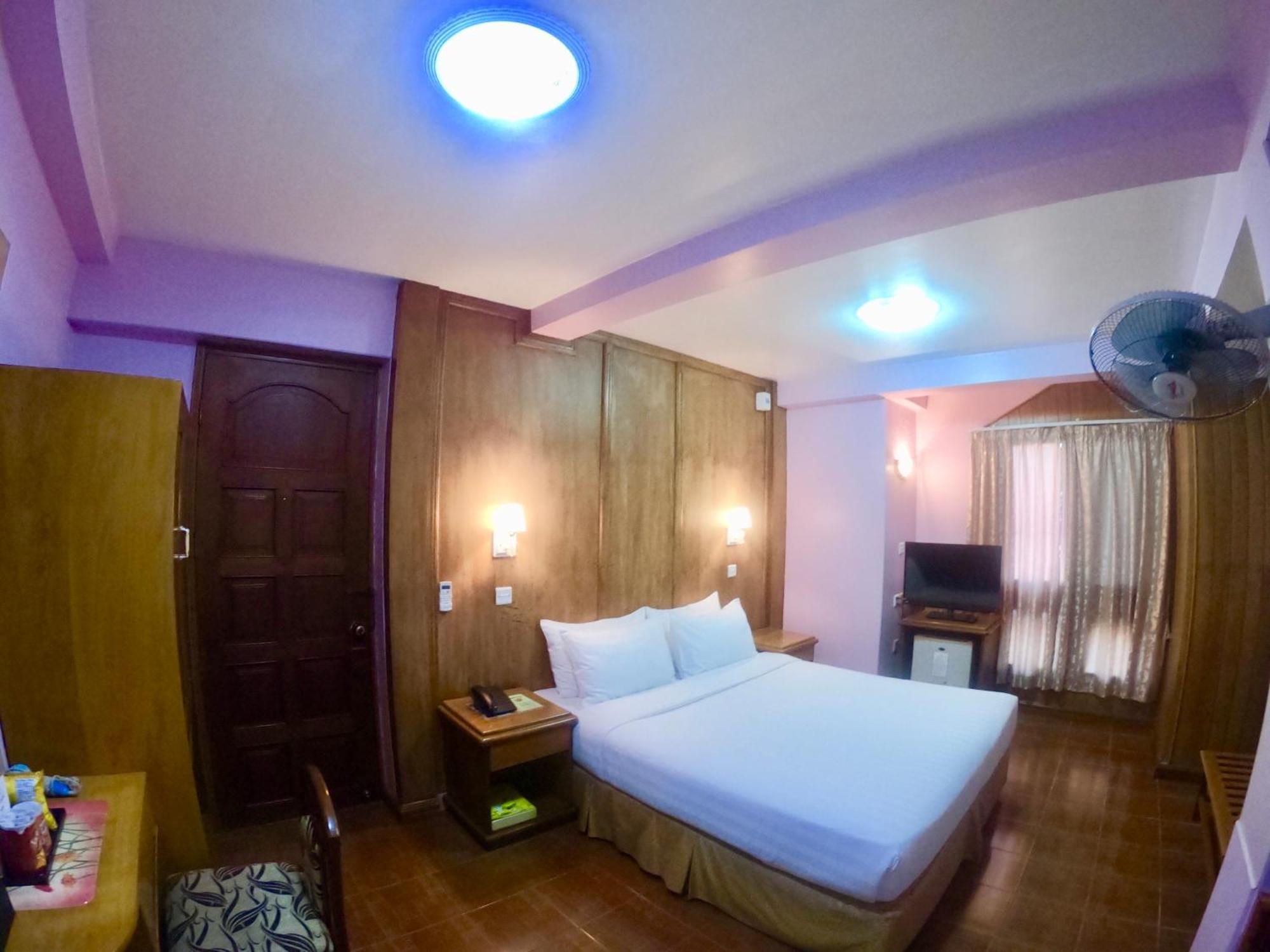Royal City Hotel Mandalaj Zewnętrze zdjęcie